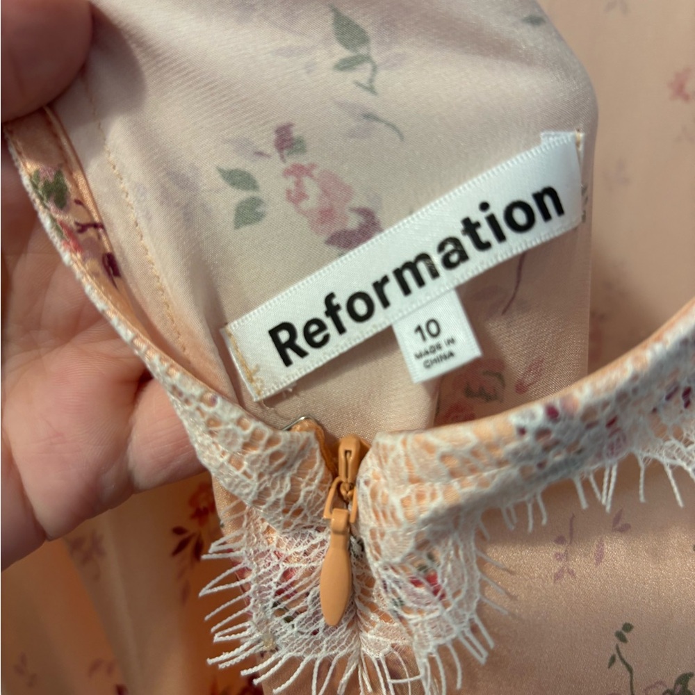 Reformation 100% Silk Peach Floral Midi Dress with Lace Collar - Picture 6 of 8